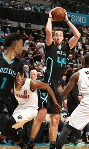 Frank Kaminsky poised to shoulder bigger load for Hornets